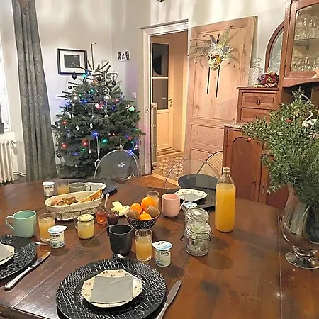 Chez Guilem Bed & Breakfast